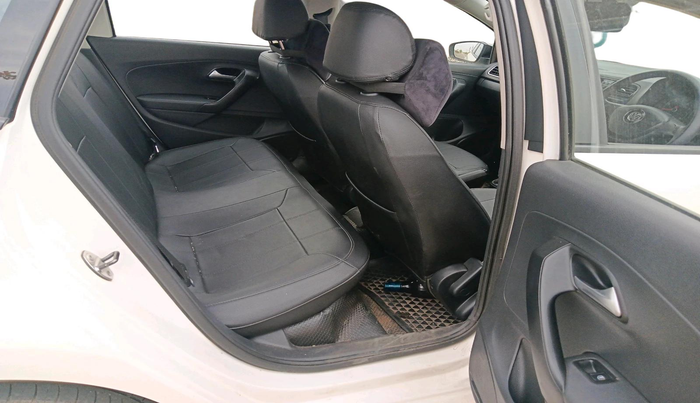 2017 Volkswagen Ameo COMFORTLINE 1.2L, Petrol, Manual, 97,520 km, interior
