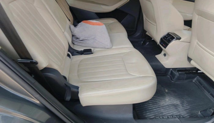 2023 Skoda Kodiaq L&K, Petrol, Automatic, 33,987 km, interior