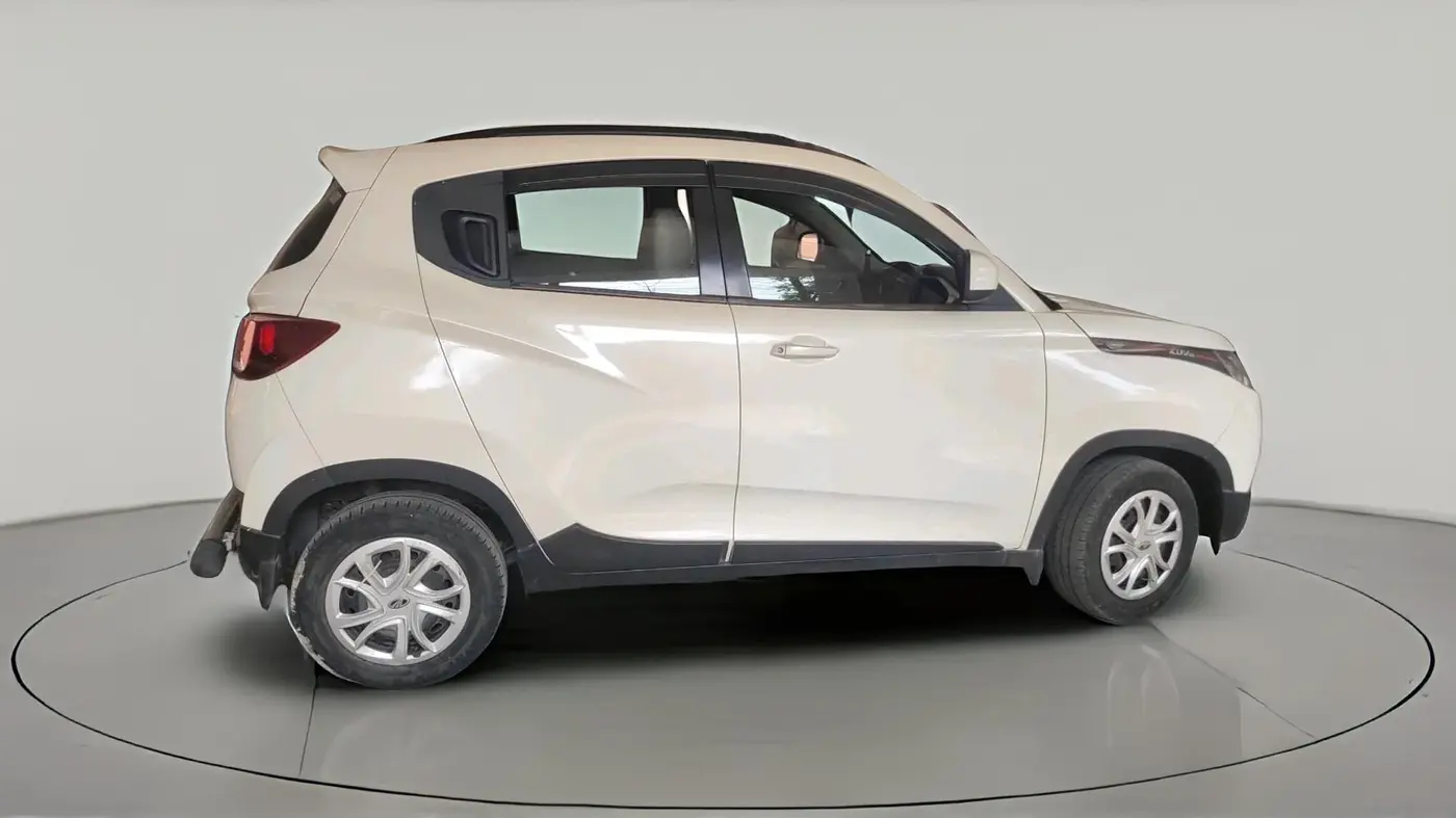 2016 Mahindra Kuv100 K6 6 STR, Petrol, Manual, 1,15,500 km, exterior