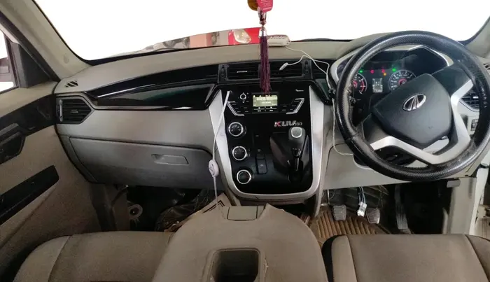 2016 Mahindra Kuv100 K6 6 STR, Petrol, Manual, 1,15,500 km, interior