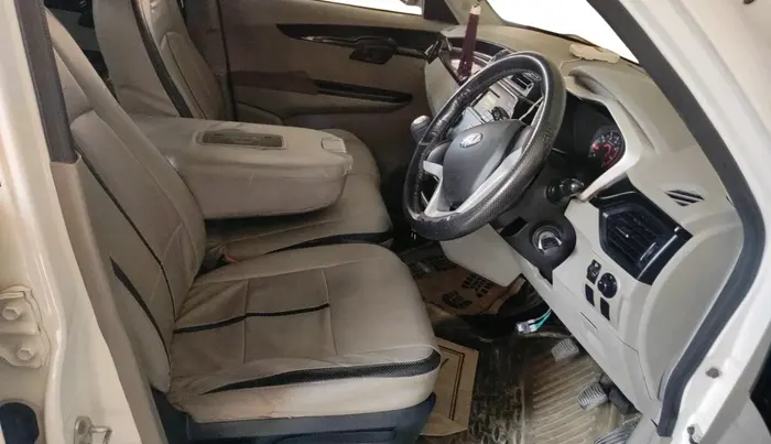 2016 Mahindra Kuv100 K6 6 STR, Petrol, Manual, 1,15,500 km, interior