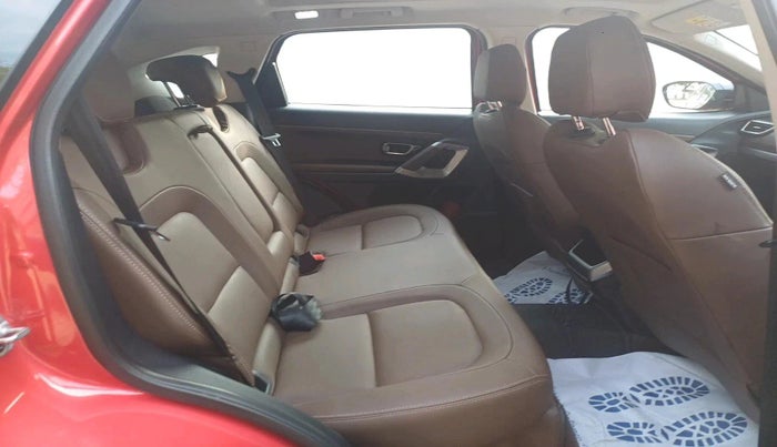 2020 Tata Harrier XZA PLUS 2.0L, Diesel, Automatic, 93,686 km, interior