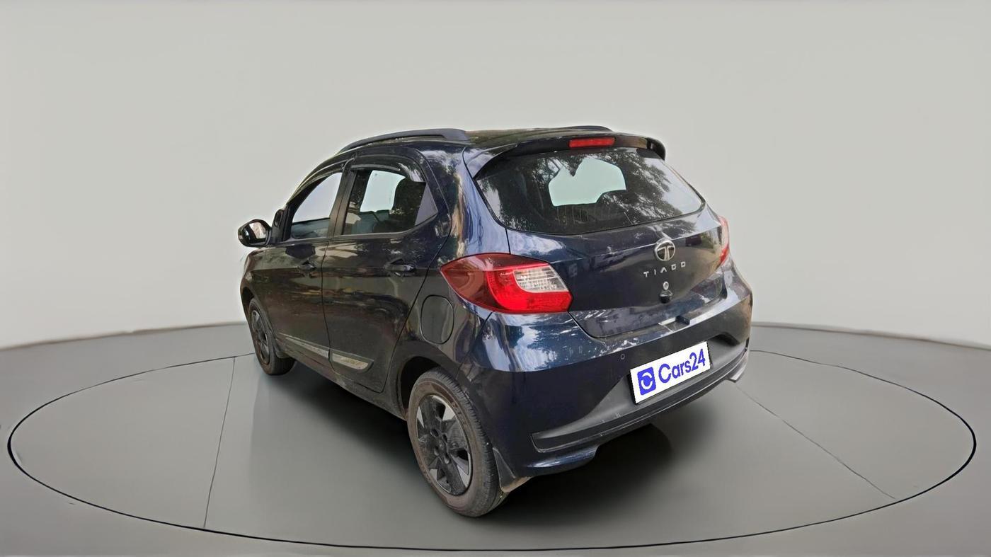 2025 Tata Tiago XTA PETROL, Petrol, Automatic, 8,258 km, exterior