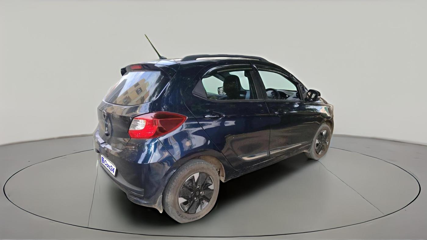 2025 Tata Tiago XTA PETROL, Petrol, Automatic, 8,258 km, exterior