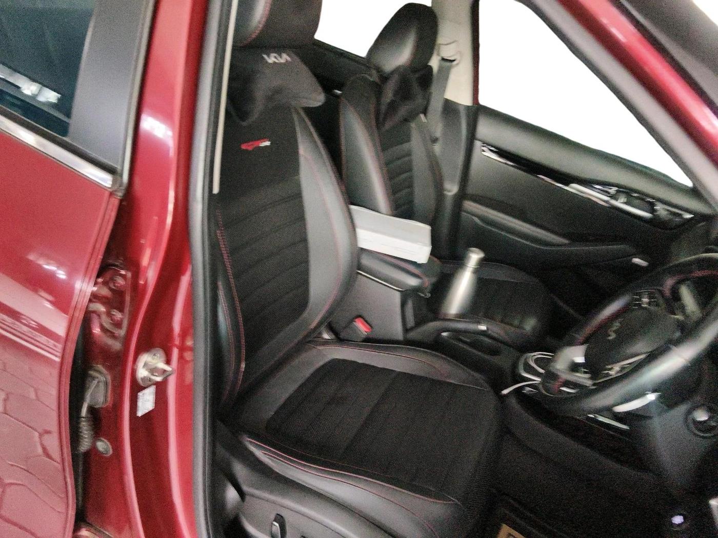 2021 KIA SELTOS GTX PLUS AT 1.5 DIESEL, Diesel, Automatic, 77,699 km, interior