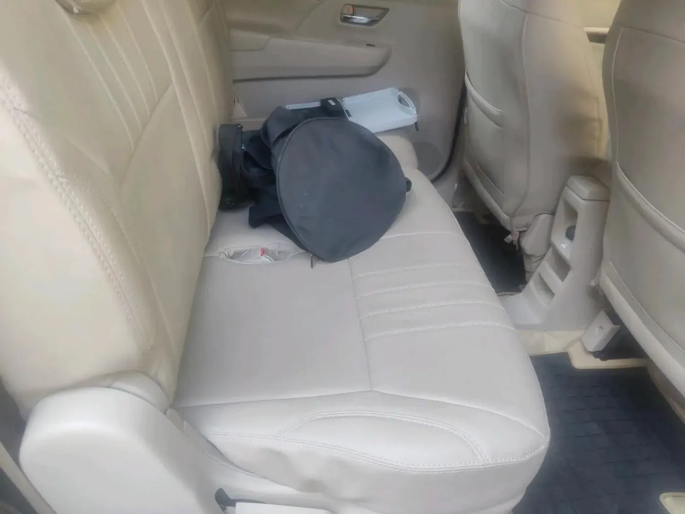 2019 Maruti Ertiga ZXI+ SHVS, Petrol, Manual, 25,384 km, interior