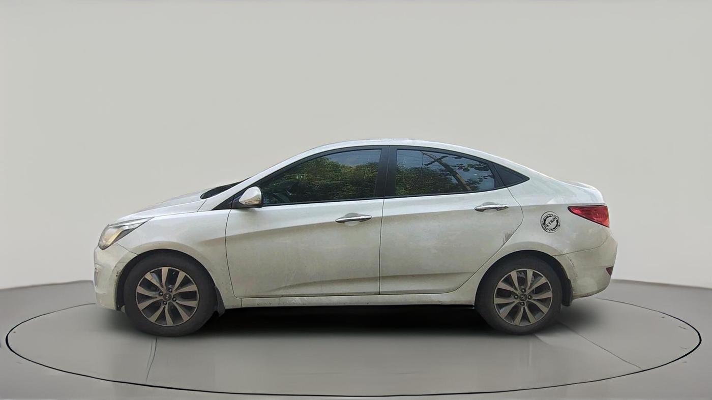 2015 Hyundai Verna FLUIDIC 4S 1.6 VTVT S(O), Petrol, Manual, 1,24,655 km, exterior