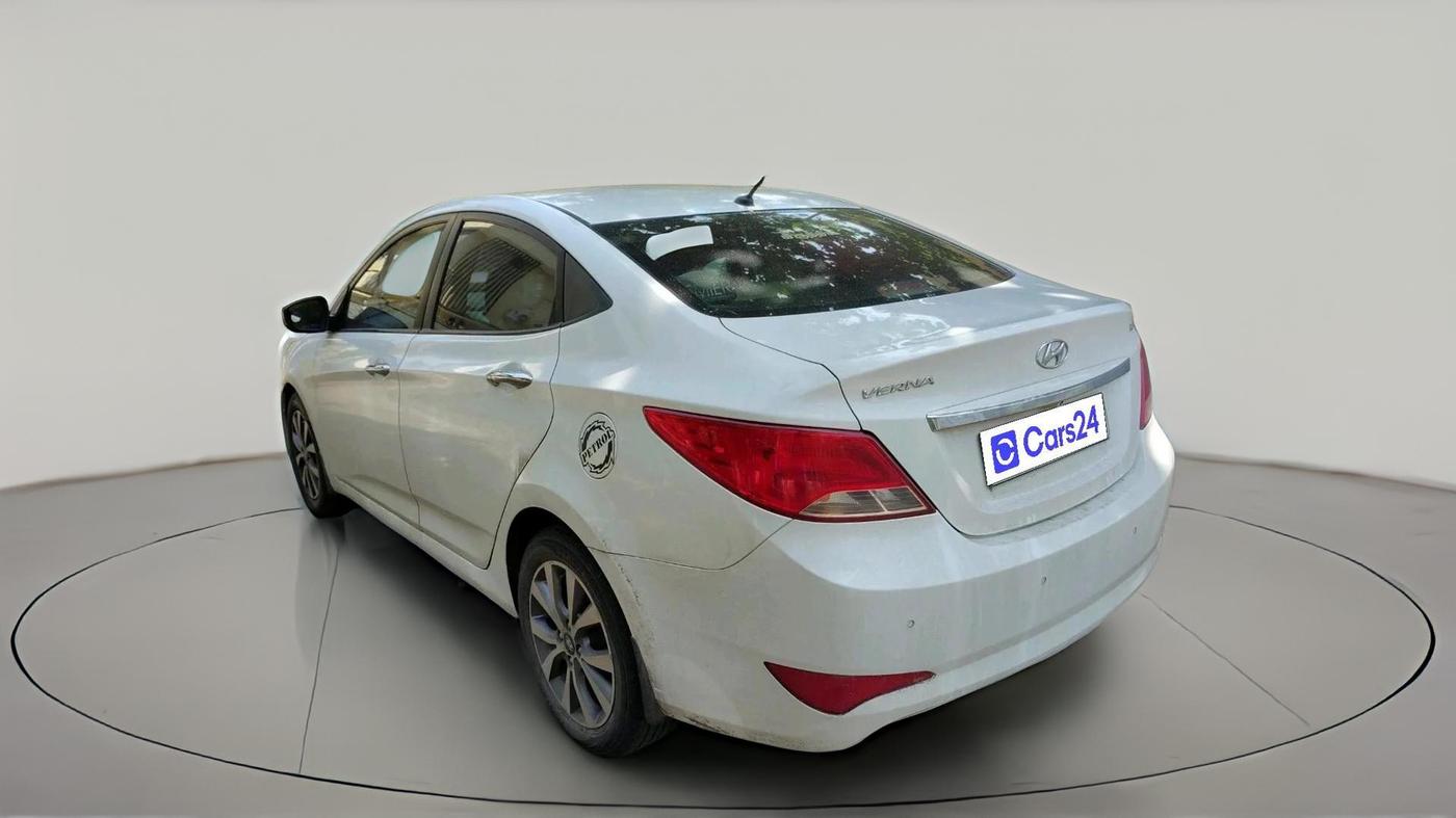 2015 Hyundai Verna FLUIDIC 4S 1.6 VTVT S(O), Petrol, Manual, 1,24,655 km, exterior