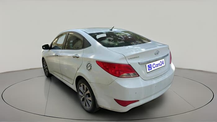 2015 Hyundai Verna FLUIDIC 4S 1.6 VTVT S(O), Petrol, Manual, 1,24,655 km, exterior