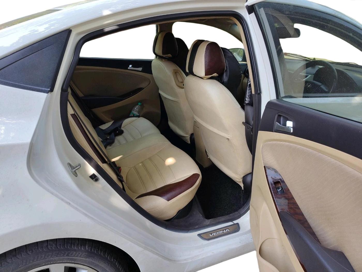 2015 Hyundai Verna FLUIDIC 4S 1.6 VTVT S(O), Petrol, Manual, 1,24,655 km, interior