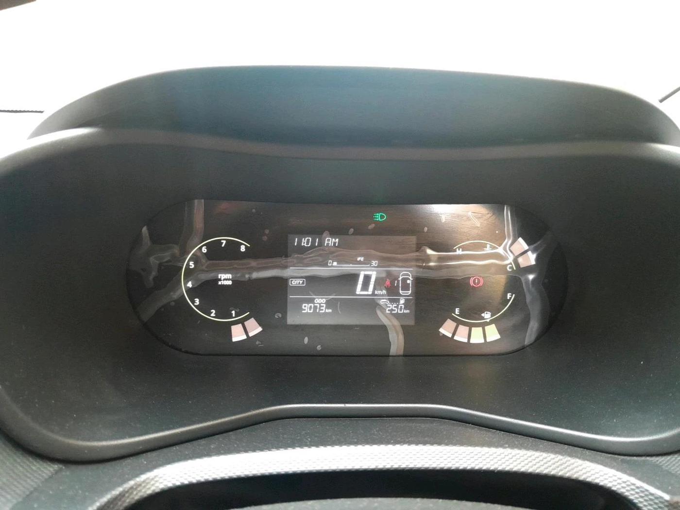 2025 Tata NEXON Pure Plus 1.2 Petrol 6MT, Petrol, Manual, 9,073 km, interior