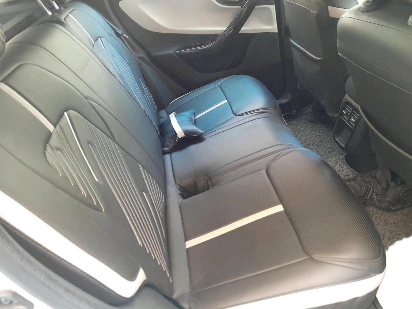 2025 Tata NEXON Pure Plus 1.2 Petrol 6MT, Petrol, Manual, 9,073 km, interior