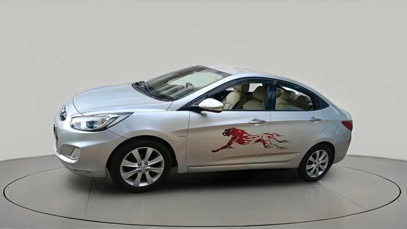 2011 Hyundai Verna FLUIDIC 1.6 CRDI SX, Diesel, Manual, 52,946 km, exterior