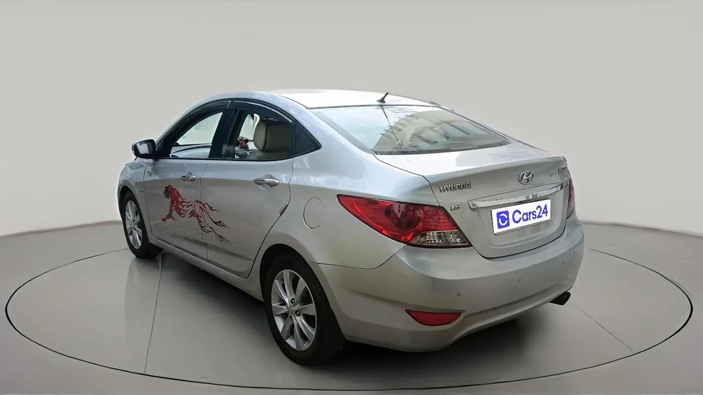 2011 Hyundai Verna FLUIDIC 1.6 CRDI SX, Diesel, Manual, 52,946 km, exterior