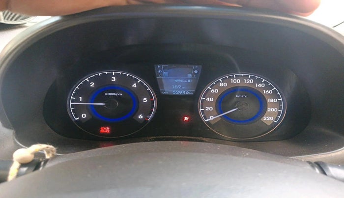 2011 Hyundai Verna FLUIDIC 1.6 CRDI SX, Diesel, Manual, 52,946 km, interior