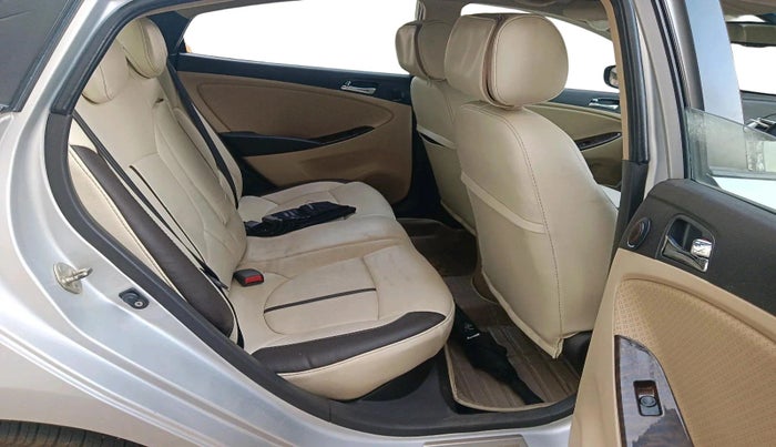 2011 Hyundai Verna FLUIDIC 1.6 CRDI SX, Diesel, Manual, 52,946 km, interior