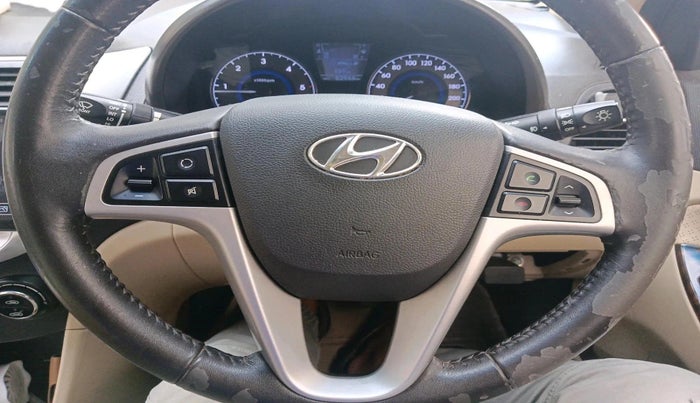 2011 Hyundai Verna FLUIDIC 1.6 CRDI SX, Diesel, Manual, 52,946 km, interior