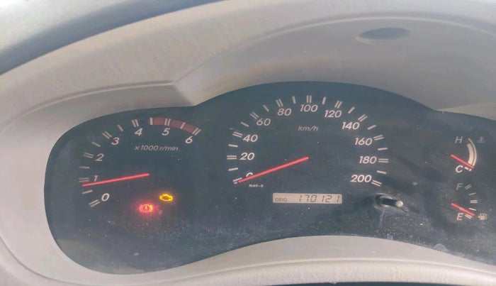 2011 Toyota Innova V 2.5 7 STR, Diesel, Manual, 1,70,121 km, interior