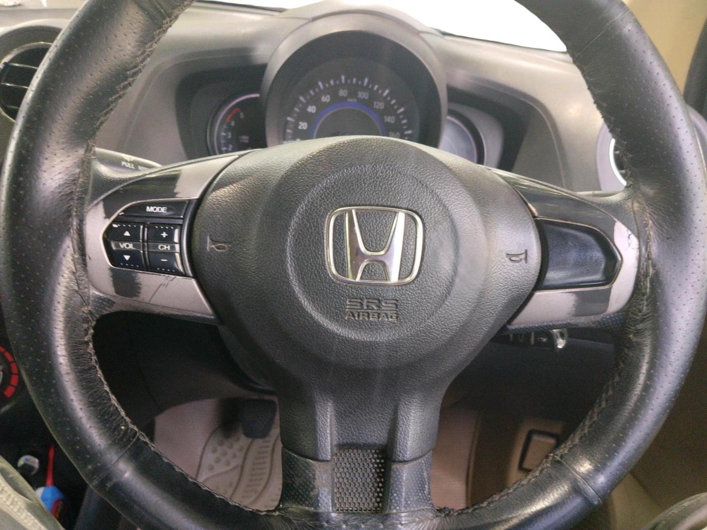 2015 Honda Amaze 1.5L I-DTEC VX, Diesel, Manual, 2,20,347 km, interior