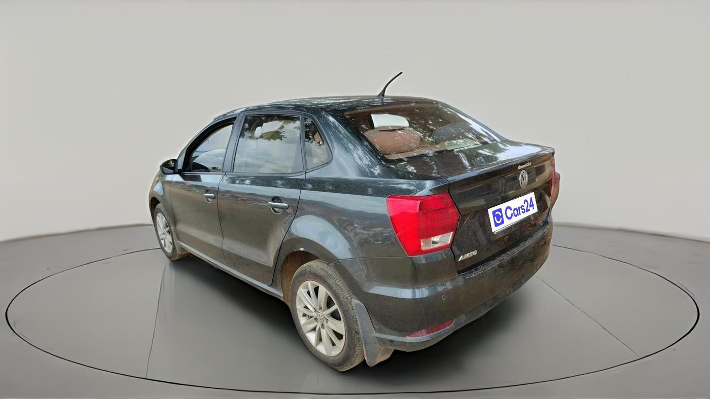 2017 Volkswagen Ameo HIGHLINE1.2L, Petrol, Manual, 83,070 km, exterior