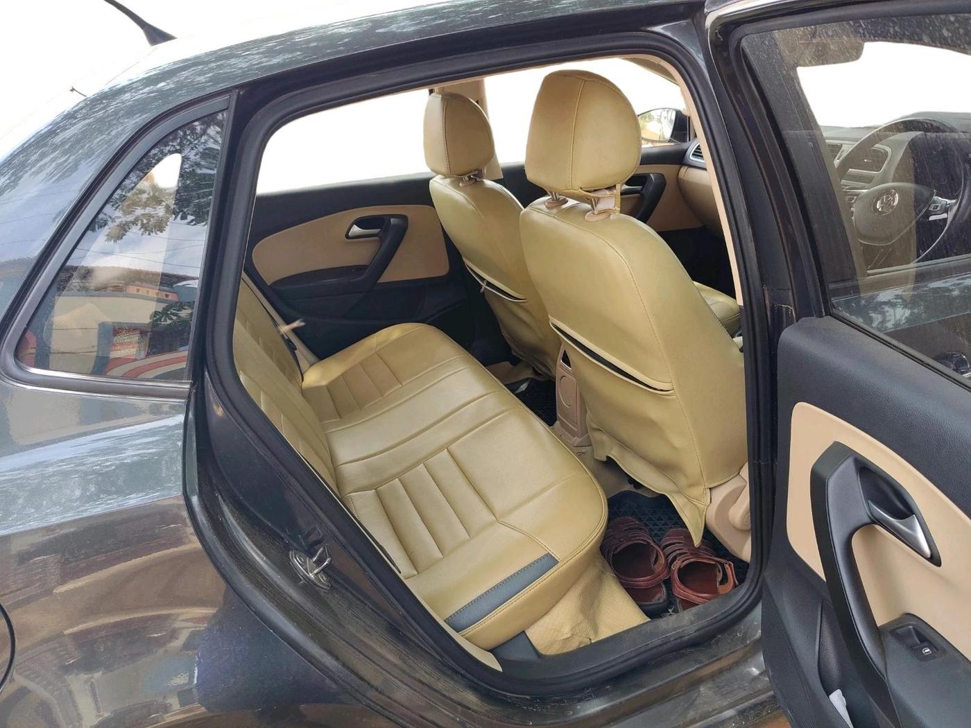 2017 Volkswagen Ameo HIGHLINE1.2L, Petrol, Manual, 83,070 km, interior
