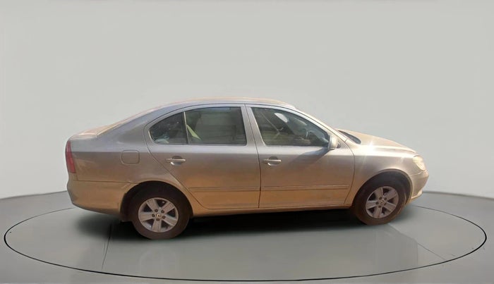 2010 Skoda Laura AMBIENTE 1.9 TDI MT, Diesel, Manual, 1,88,259 km, exterior