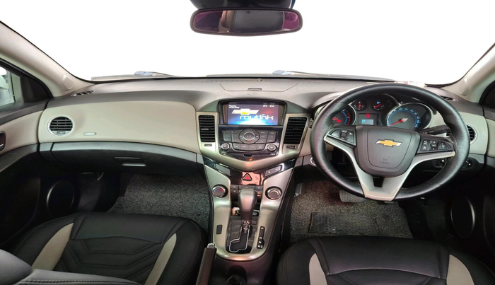 2017 Chevrolet Cruze LTZ AT, Diesel, Automatic, 1,12,611 km, interior