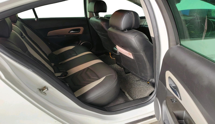 2017 Chevrolet Cruze LTZ AT, Diesel, Automatic, 1,12,611 km, interior