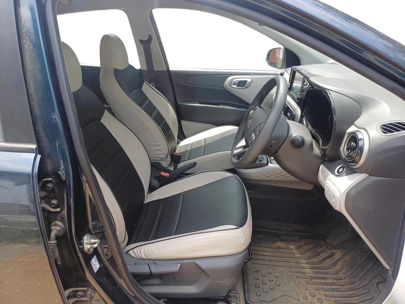 2025 Hyundai GRAND I10 NIOS Sportz (O) 1.2 Kappa VTVT, Petrol, Manual, 28,224 km, interior