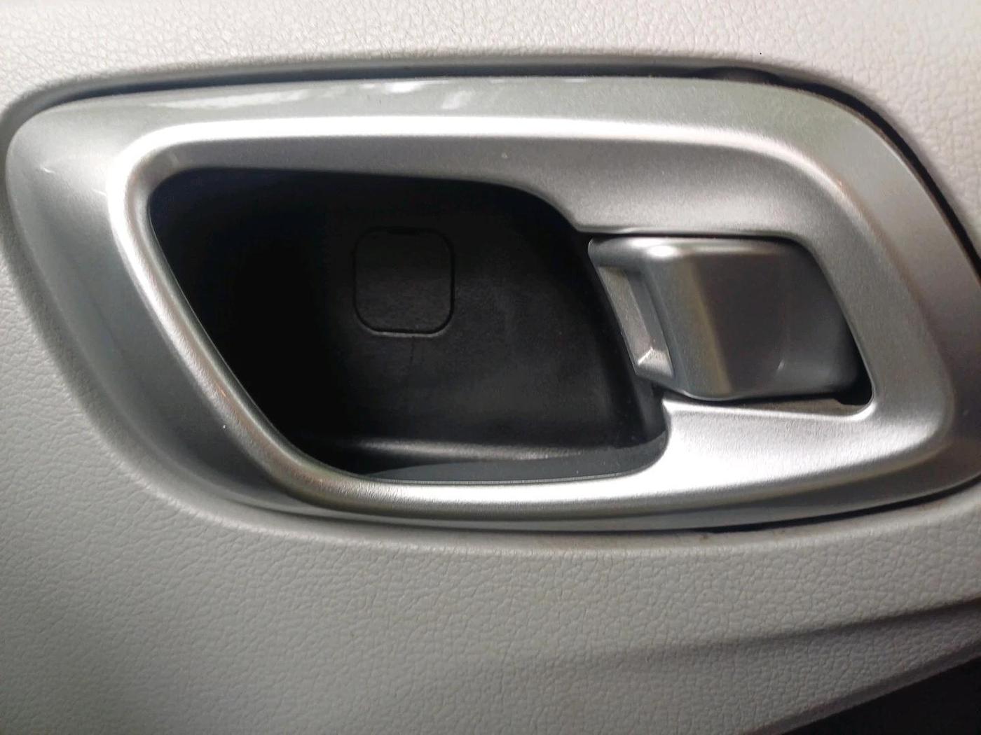 2025 Hyundai GRAND I10 NIOS Sportz (O) 1.2 Kappa VTVT, Petrol, Manual, 28,224 km, interior
