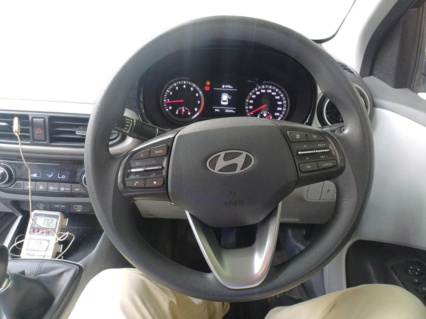 2025 Hyundai GRAND I10 NIOS Sportz (O) 1.2 Kappa VTVT, Petrol, Manual, 28,224 km, interior
