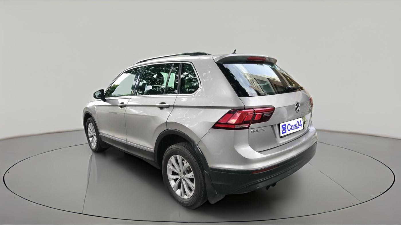 2017 Volkswagen TIGUAN COMFORTLINE TDI AT, Diesel, Automatic, 1,01,470 km, exterior