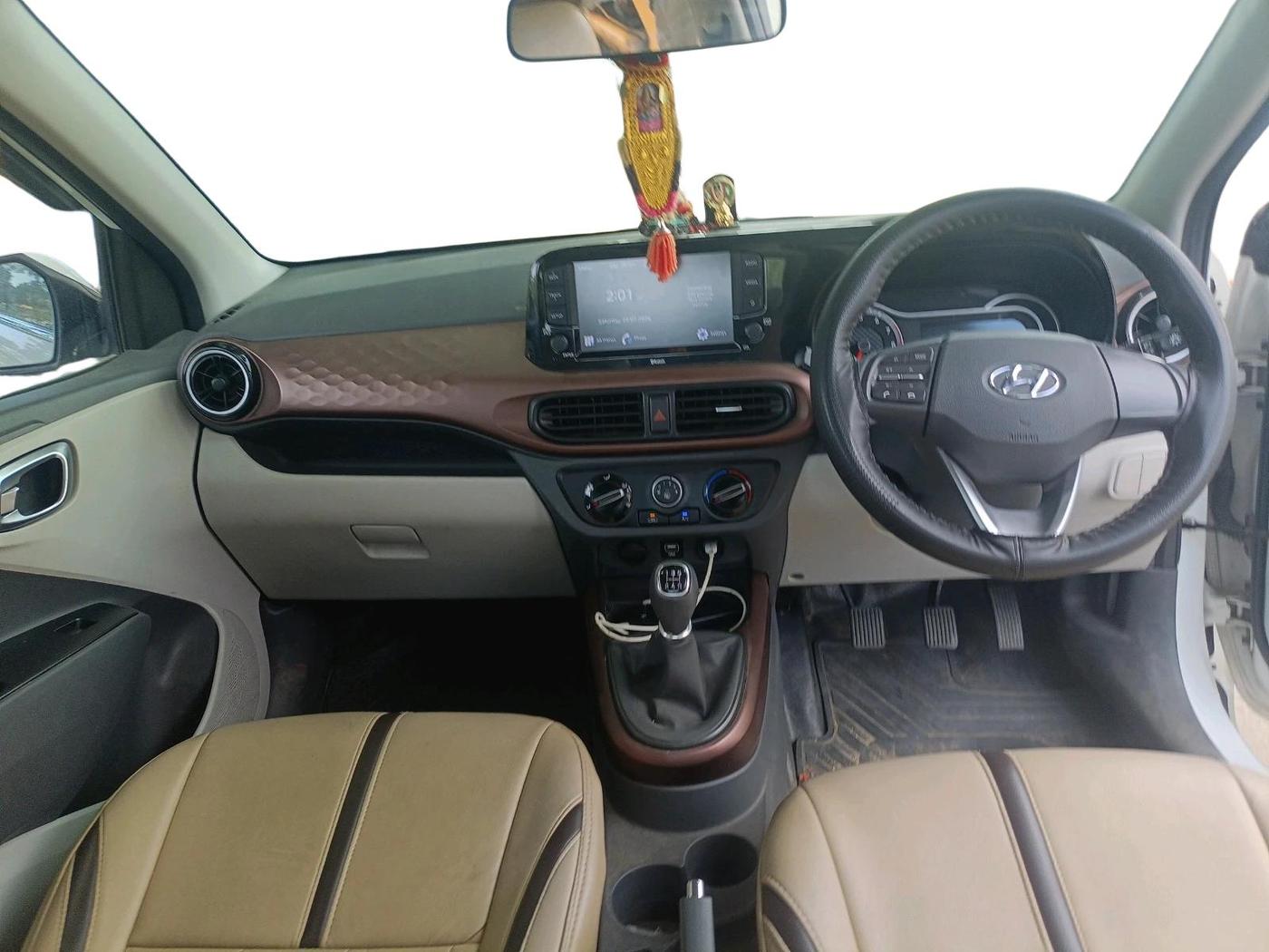 2022 Hyundai AURA SX 1.2, Petrol, Manual, 17,251 km, interior