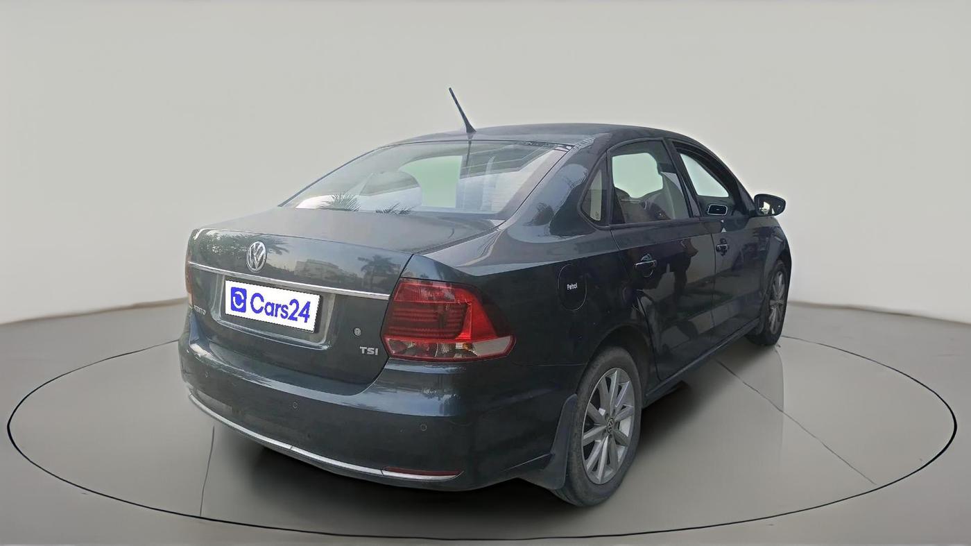 2018 Volkswagen Vento HIGHLINE PLUS 1.2 AT 16 ALLOY, Petrol, Automatic, 61,551 km, exterior