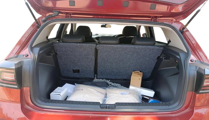 2025 Volkswagen TAIGUN HIGHLINE 1.0 TSI MT, Petrol, Manual, 1,235 km, exterior