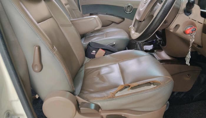 2012 Mahindra Xylo E9, Diesel, Manual, 2,01,259 km, interior