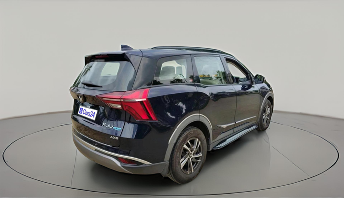 2022 Mahindra XUV700 AX 5 P AT 5 STR, Petrol, Automatic, 19,645 km, exterior