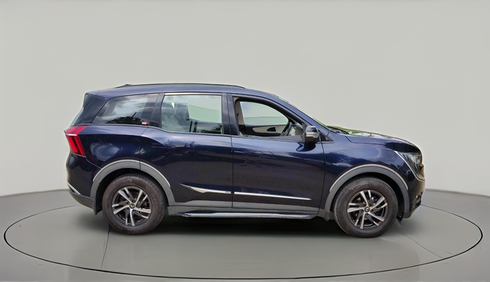 2022 Mahindra XUV700 AX 5 P AT 5 STR, Petrol, Automatic, 19,645 km, exterior