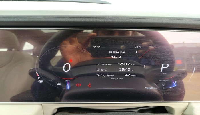 2022 Mahindra XUV700 AX 5 P AT 5 STR, Petrol, Automatic, 19,645 km, interior