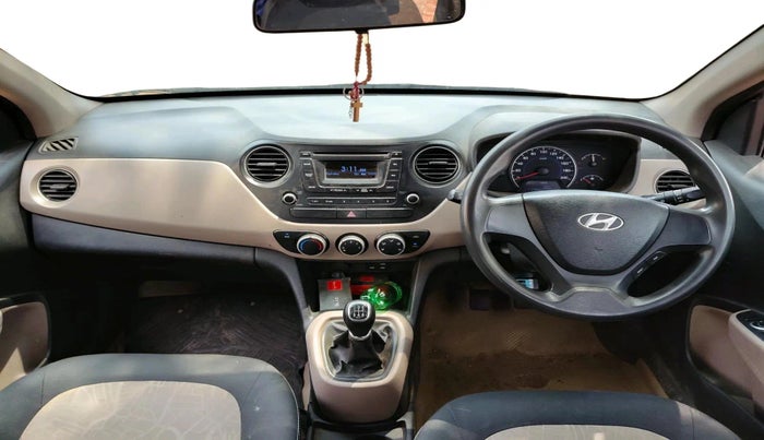 2013 Hyundai Grand i10 SPORTZ 1.2 KAPPA VTVT, Petrol, Manual, 1,14,994 km, interior