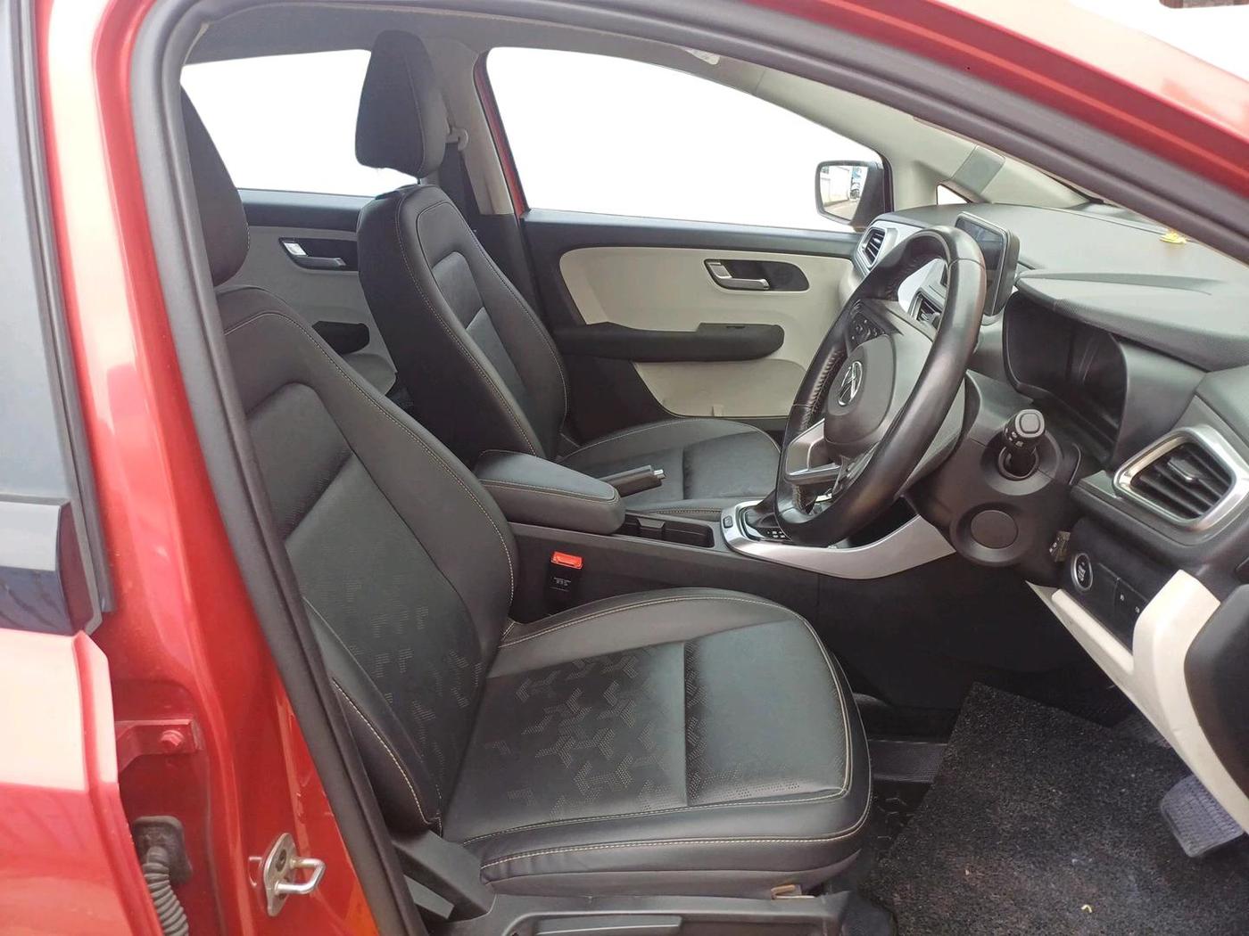 2023 Tata ALTROZ XZA PLUS, Petrol, Automatic, 26,904 km, interior