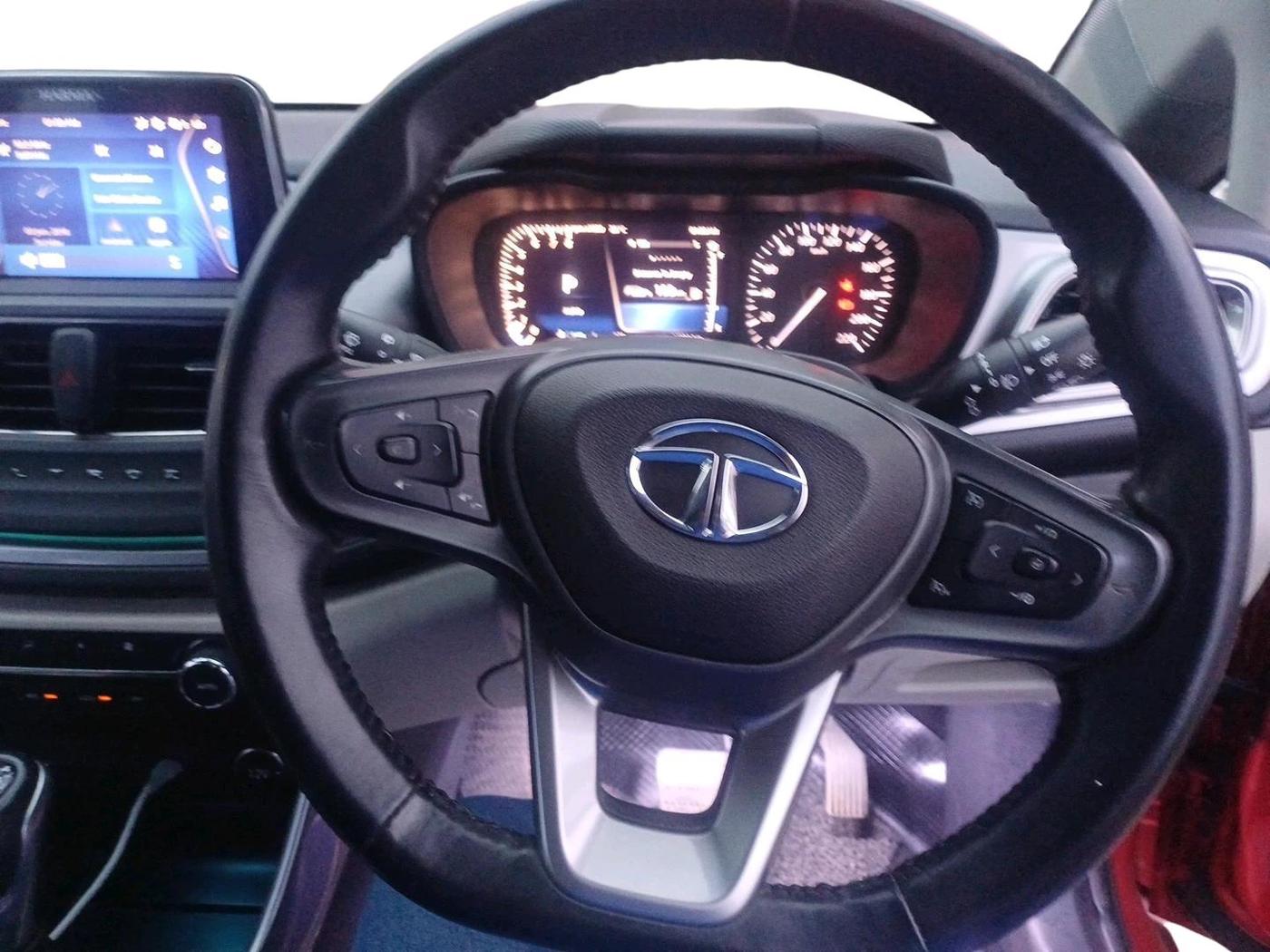 2023 Tata ALTROZ XZA PLUS, Petrol, Automatic, 26,904 km, interior
