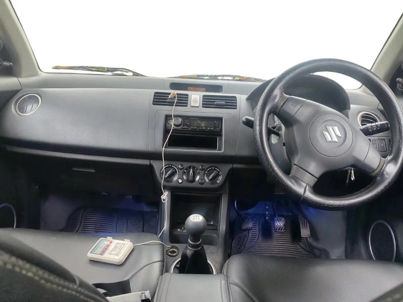 2011 Maruti Swift Dzire VDI, Diesel, Manual, 1,17,078 km, interior