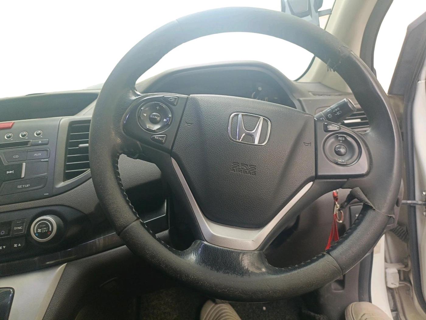 2013 Honda CRV 2.0L I-VTEC 2WD AT, Petrol, Automatic, 2,16,412 km, interior