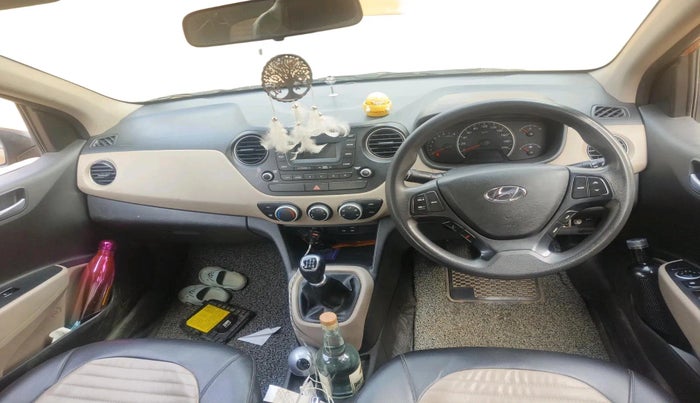 2016 Hyundai Grand i10 SPORTZ 1.2 KAPPA VTVT, Petrol, Manual, 1,07,468 km, interior