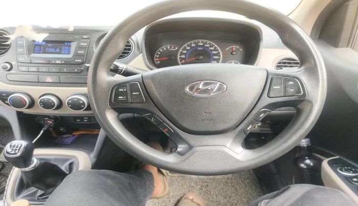 2016 Hyundai Grand i10 SPORTZ 1.2 KAPPA VTVT, Petrol, Manual, 1,07,468 km, interior