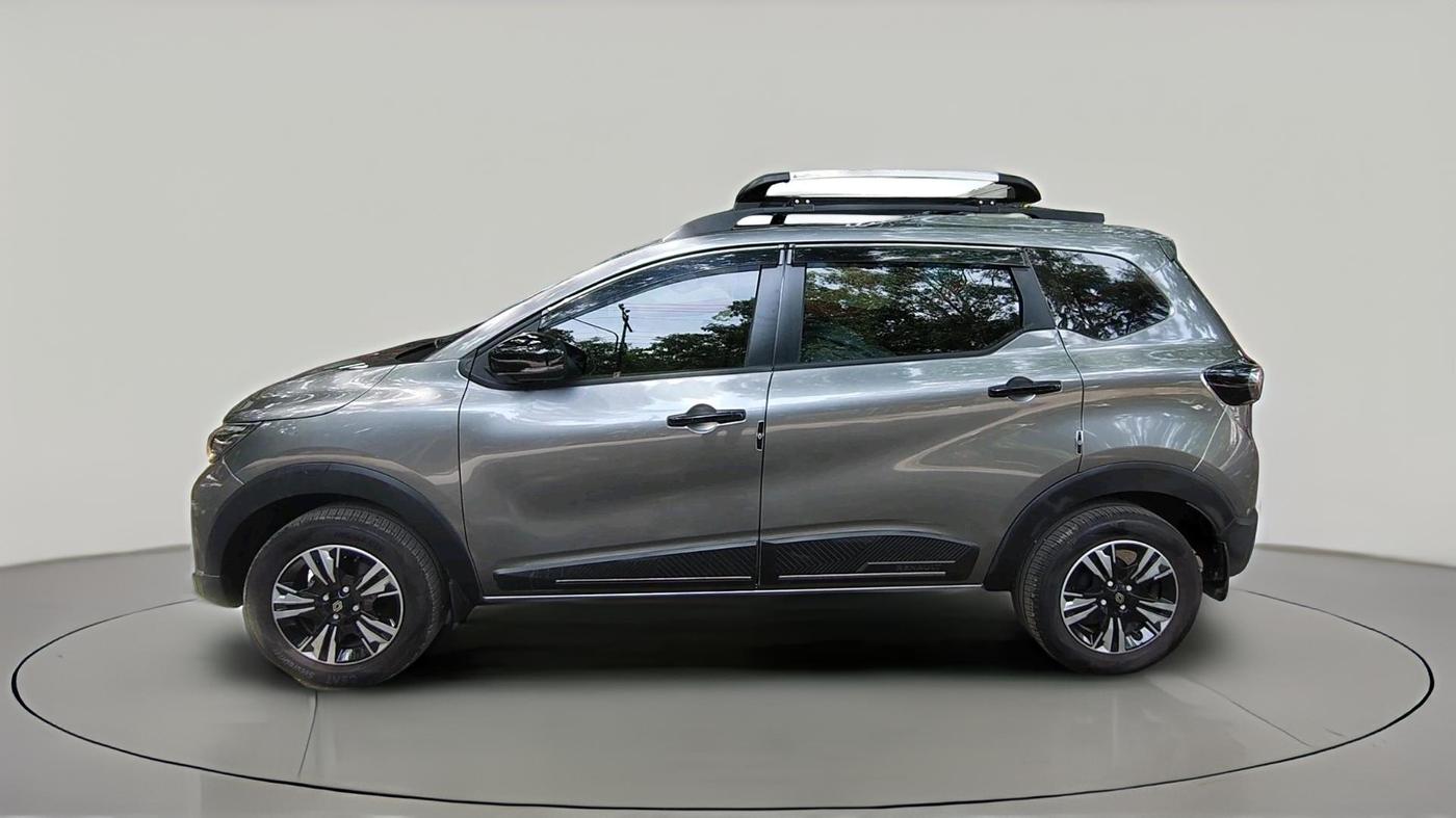 2025 Renault TRIBER Emotion EASY-R AMT, Petrol, Automatic, 3,312 km, exterior
