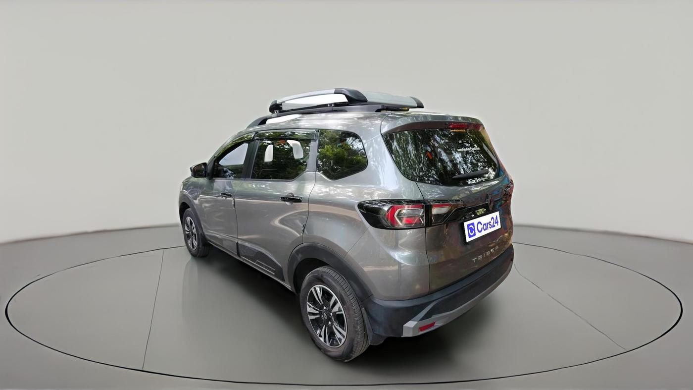 2025 Renault TRIBER Emotion EASY-R AMT, Petrol, Automatic, 3,312 km, exterior