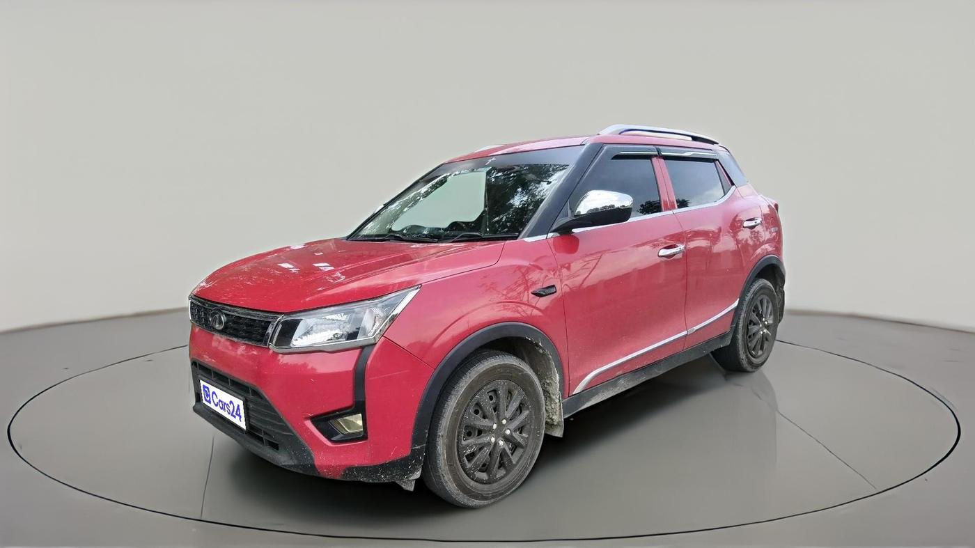 2022 Mahindra XUV300 W4 1.5 DIESEL, Diesel, Manual, 1,22,005 km, exterior