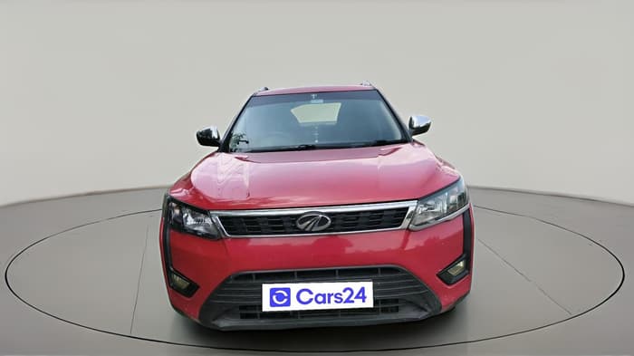 2022 Mahindra XUV300 W4 1.5 DIESEL, Diesel, Manual, 1,22,005 km, exterior
